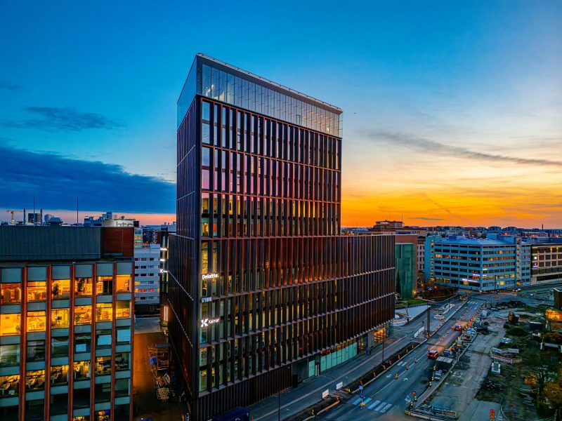 We Land sijaitsee Ruoholahdessa