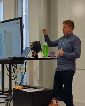NCC:n virtuaalisen suunnittelun ja rakentamisen päällikkö Riku Laiho