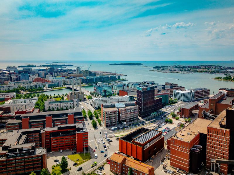 We Land Ruoholahdessa.